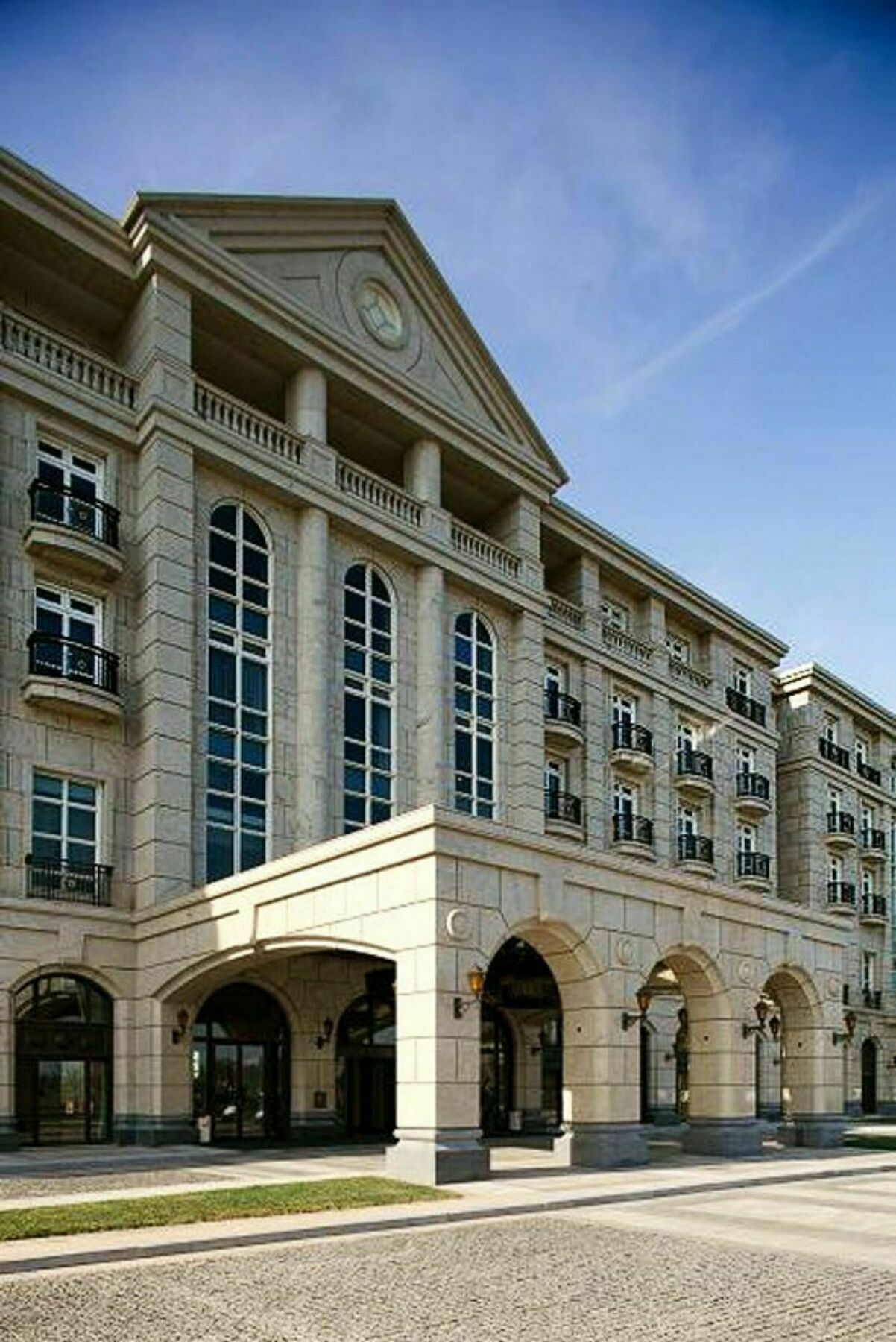 Tianjin Goldin Metropolitan Polo Club Hotel Xiqing Zewnętrze zdjęcie